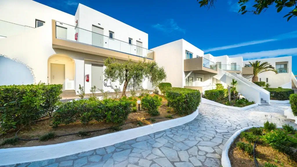 HOTEL: Adele Beach Hotel