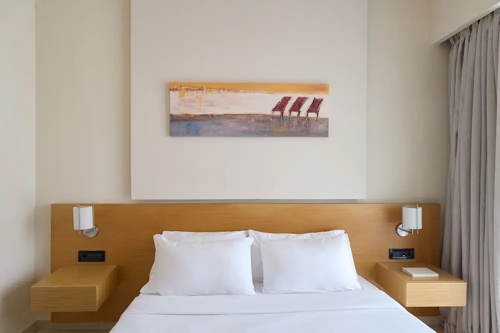 HOTEL: Atlantica Amalthia Beach Hotel – Adults only