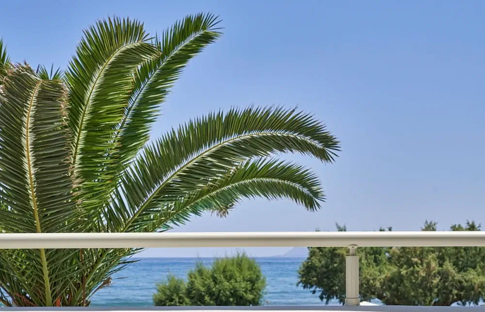 HOTEL: Atlantica Amalthia Beach Hotel – Adults only