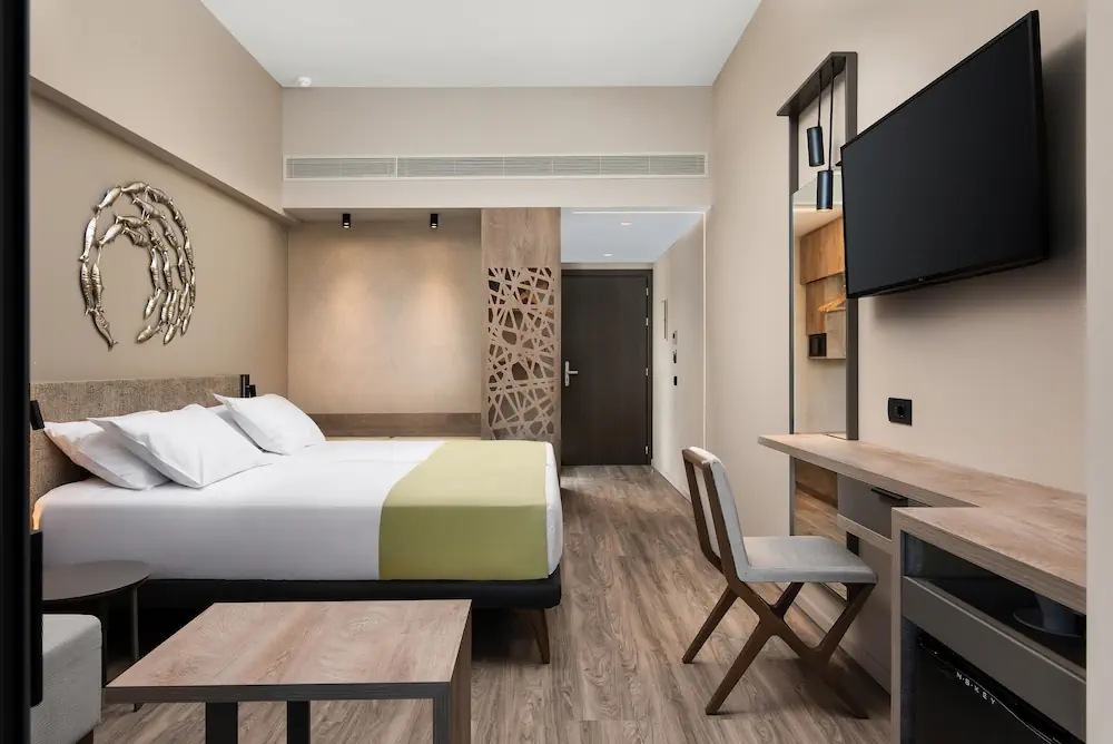 HOTEL: Atlantica Amalthia Beach Hotel – Adults only