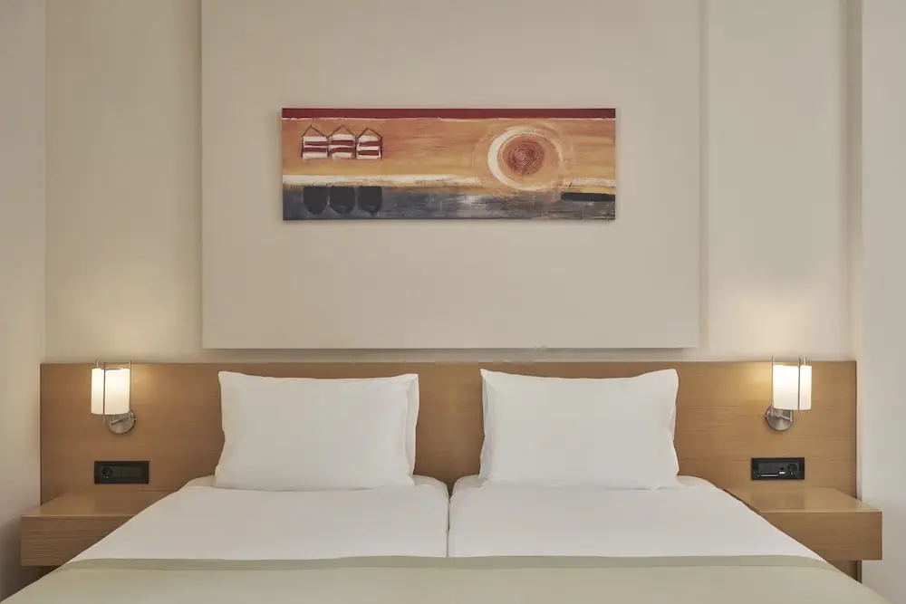 HOTEL: Atlantica Amalthia Beach Hotel – Adults only