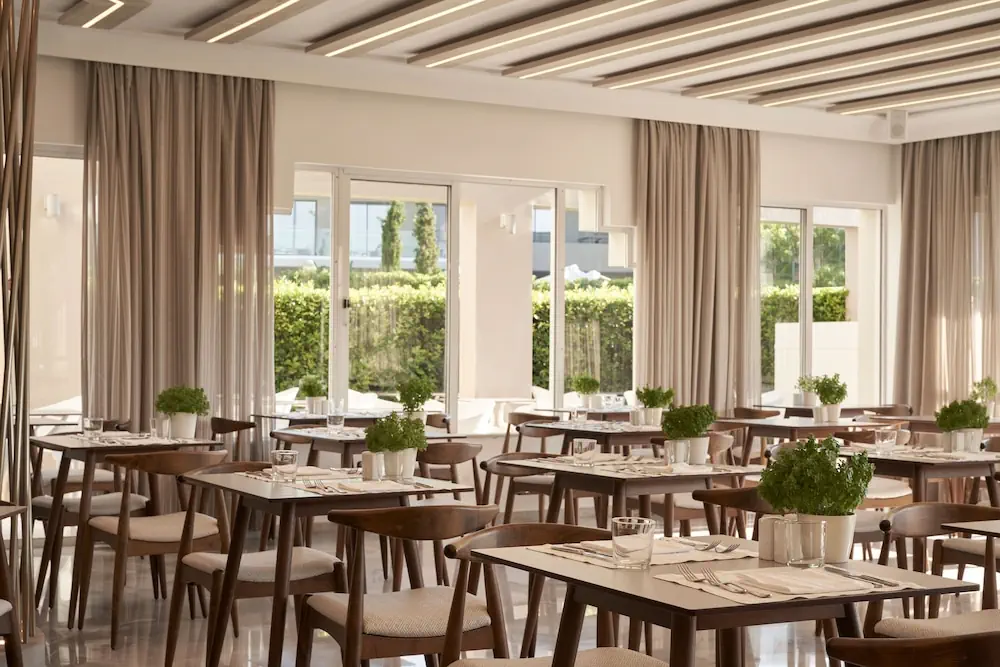 HOTEL: Atlantica Amalthia Beach Hotel – Adults only