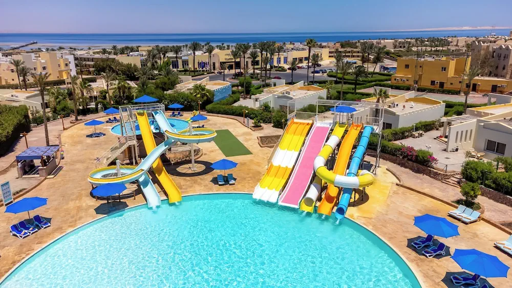 Amwaj Oyoun Resort & Casino