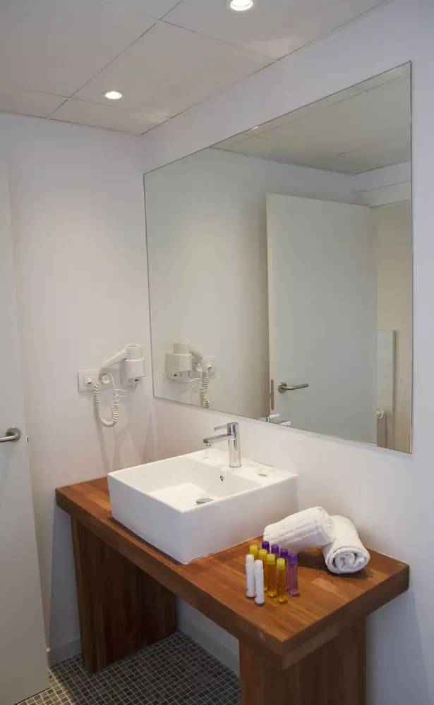 HOTEL: ALEGRIA Maripins