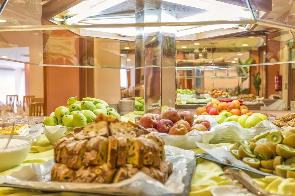 HOTEL: ALEGRIA Maripins