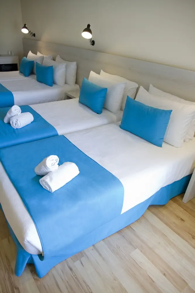 HOTEL: ALEGRIA Maripins