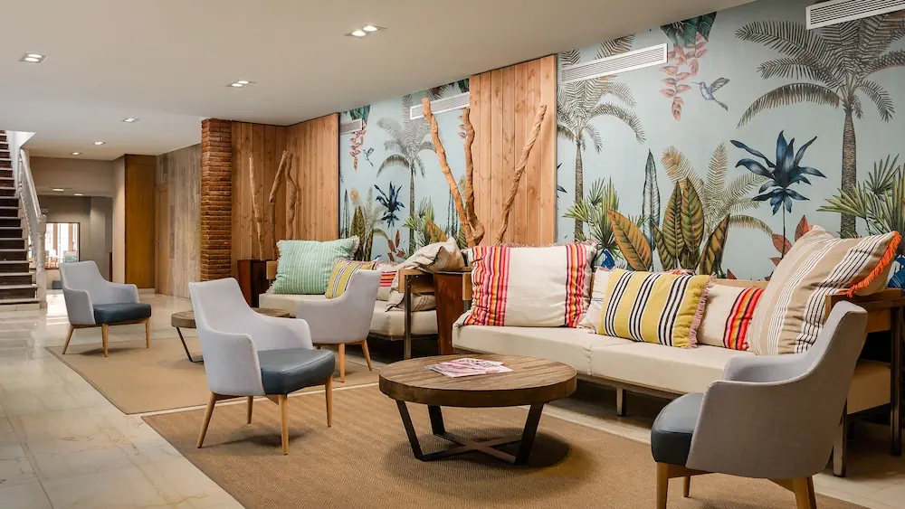 HOTEL: ALEGRIA Maripins
