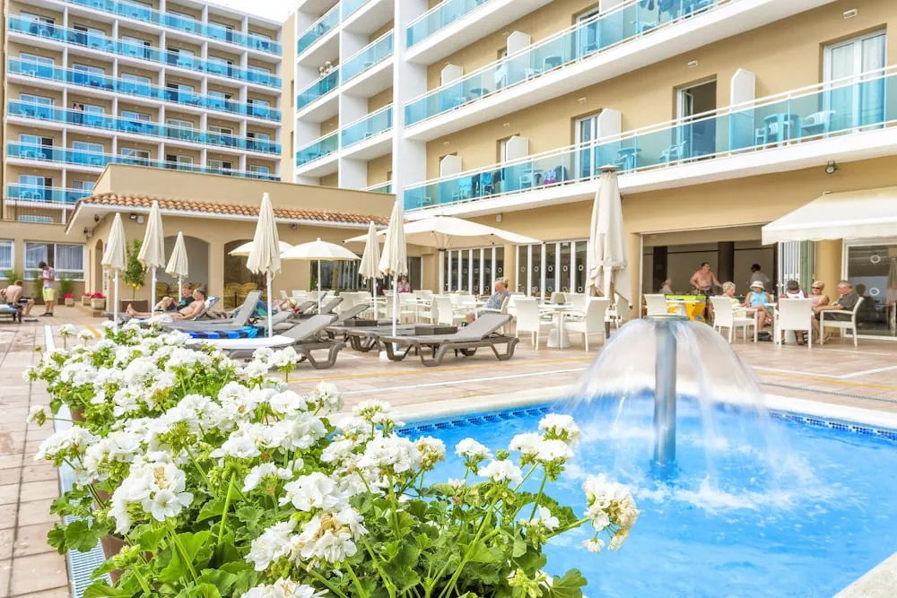 HOTEL: ALEGRIA Maripins
