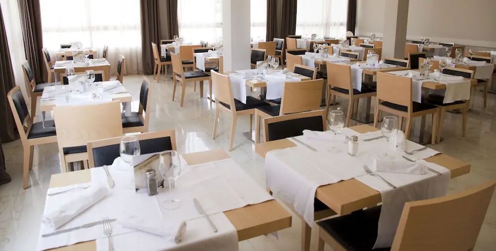 HOTEL: ALEGRIA Maripins