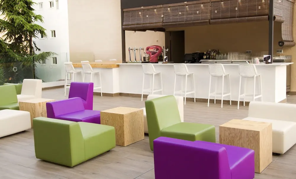 HOTEL: ALEGRIA Maripins