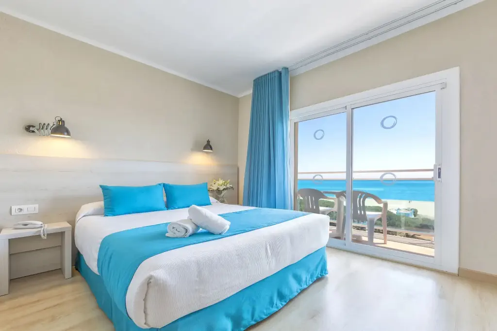 HOTEL: ALEGRIA Maripins