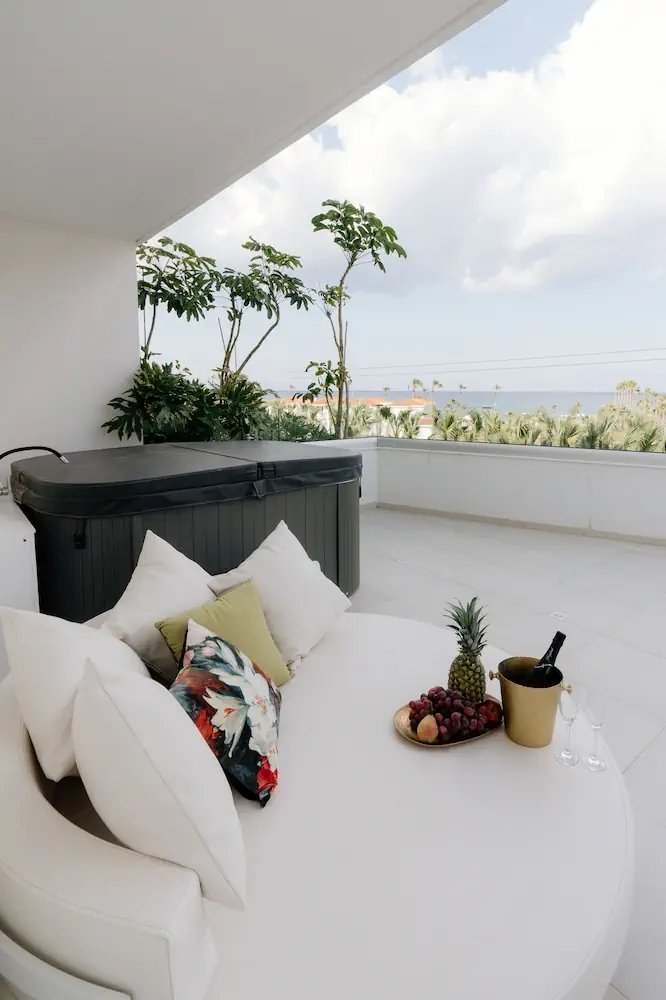 HOTEL: At Herbal Boutique Hotel and Spa