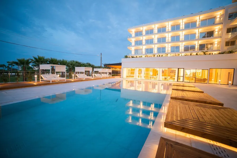 HOTEL: At Herbal Boutique Hotel and Spa