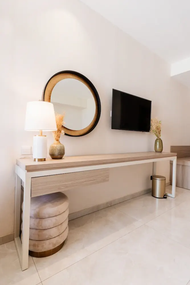 HOTEL: At Herbal Boutique Hotel and Spa