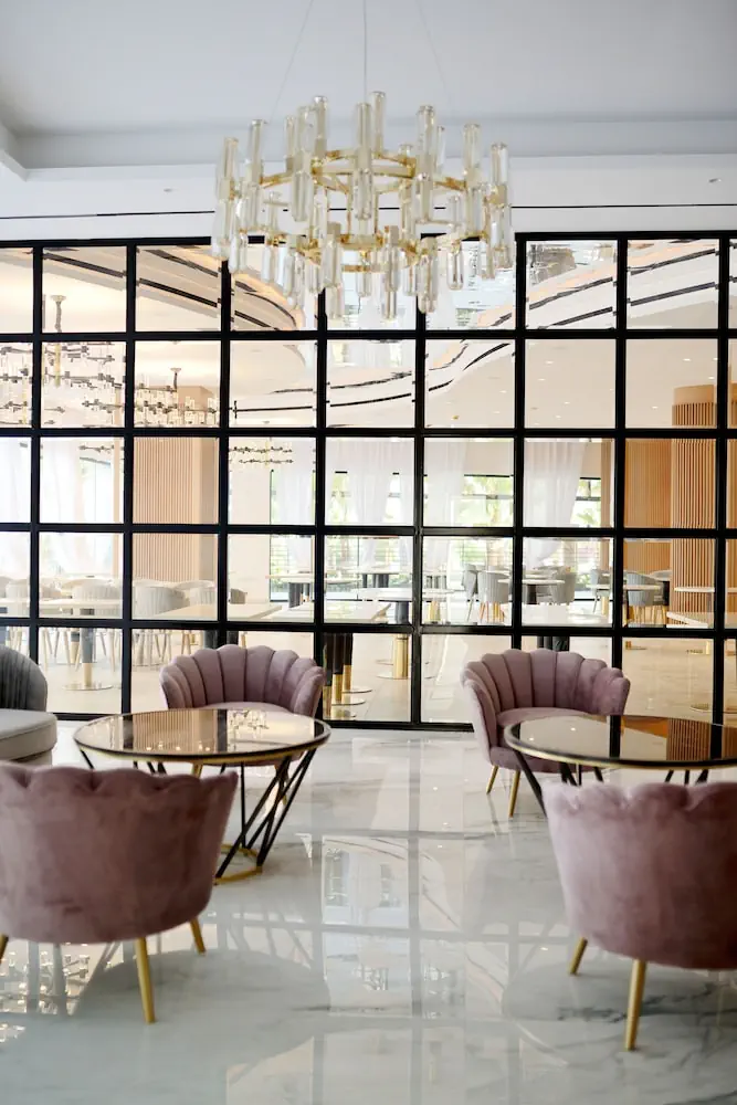 HOTEL: At Herbal Boutique Hotel and Spa