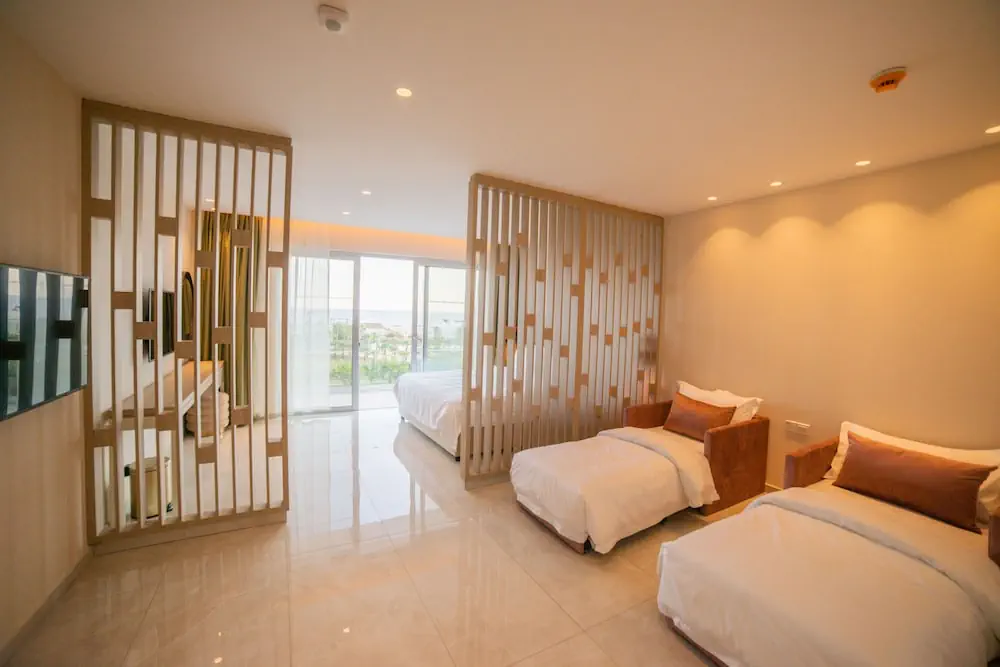 HOTEL: At Herbal Boutique Hotel and Spa