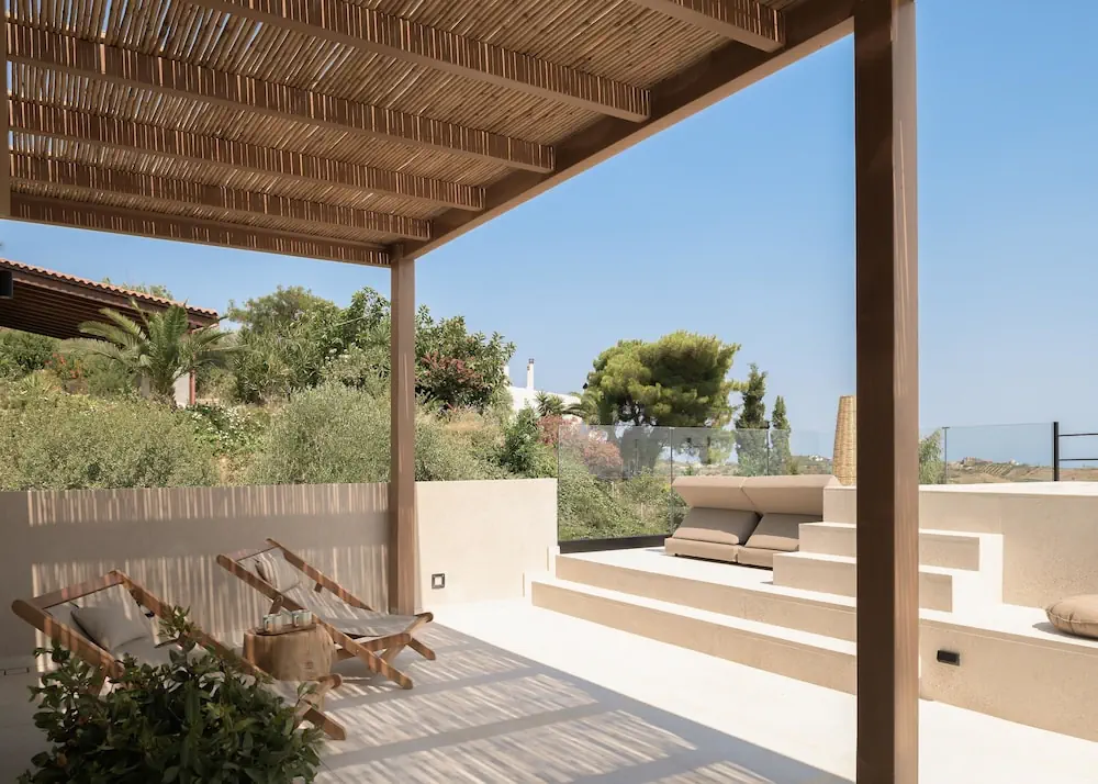 HOTEL: Irida Mindful Living