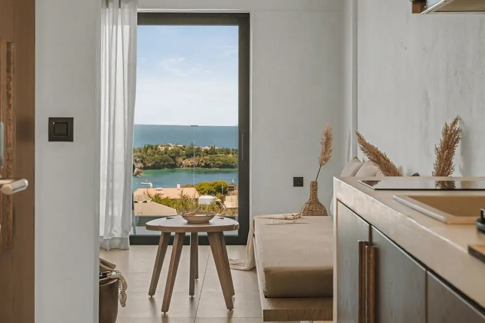 HOTEL: Irida Mindful Living