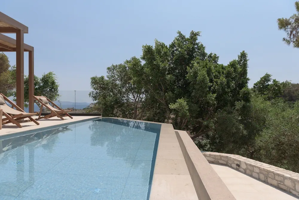 HOTEL: Irida Mindful Living