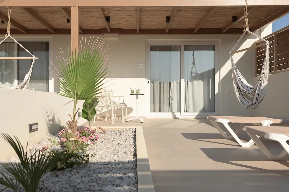 HOTEL: Irida Mindful Living