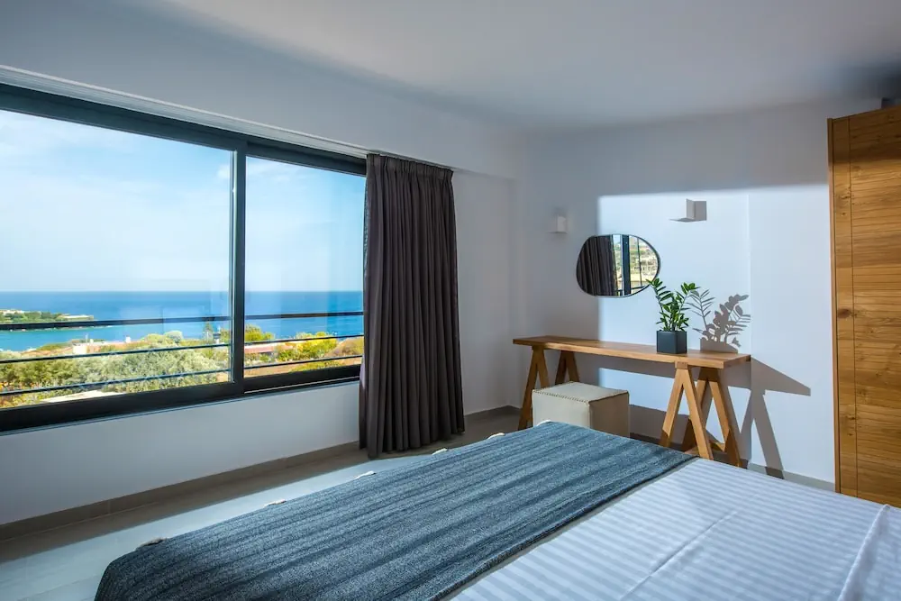 HOTEL: Irida Mindful Living