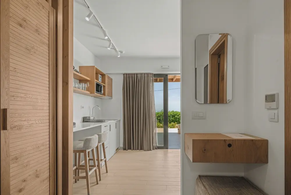 HOTEL: Irida Mindful Living