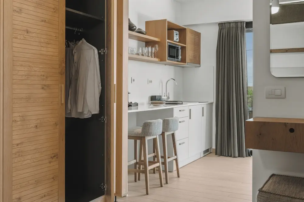 HOTEL: Irida Mindful Living