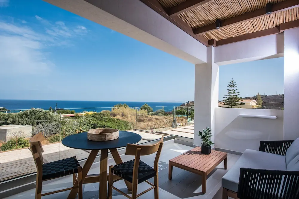 HOTEL: Irida Mindful Living