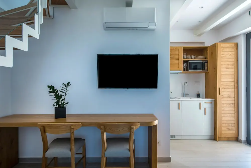 HOTEL: Irida Mindful Living
