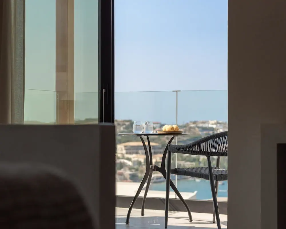 HOTEL: Irida Mindful Living