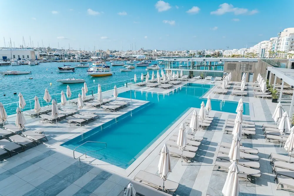 HOTEL: Azur Hotel by ST Hotels