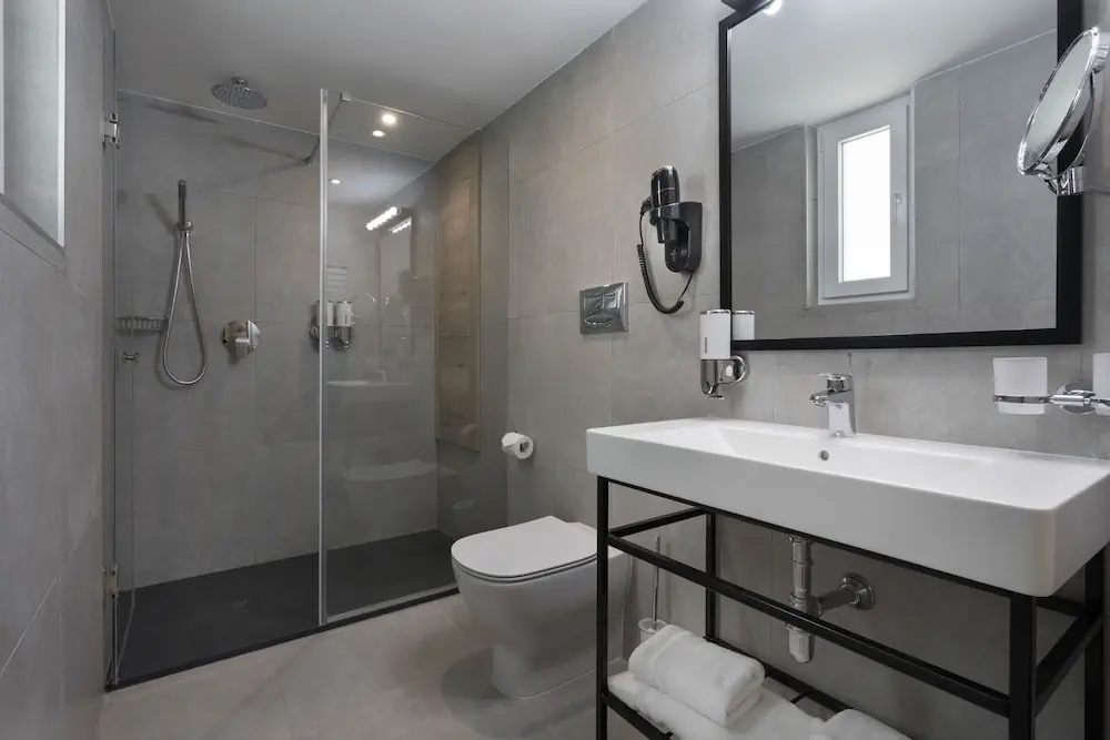 HOTEL: Azur Hotel by ST Hotels