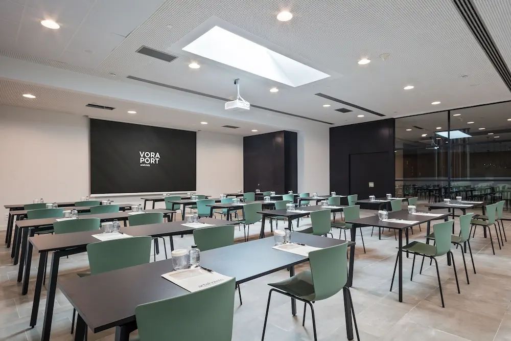 HOTEL: Hotel Acta Voraport