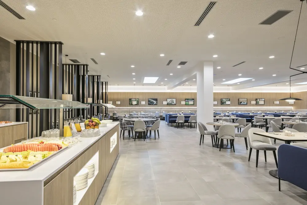 HOTEL: Hotel Acta Voraport