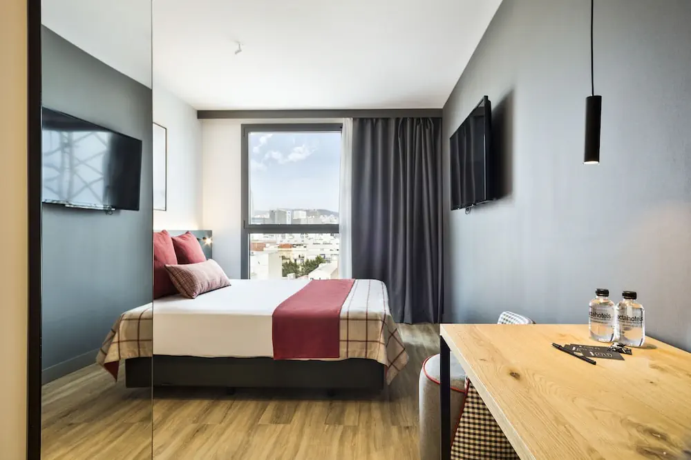 HOTEL: Hotel Acta Voraport
