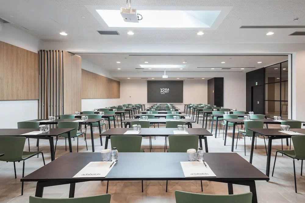 HOTEL: Hotel Acta Voraport