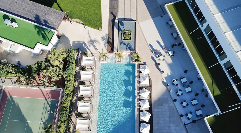 HOTEL: Chrysomare Beach Hotel and Resort