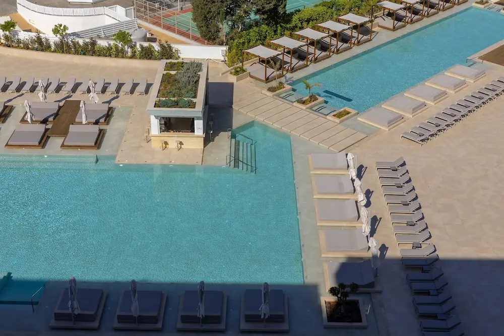 HOTEL: Chrysomare Beach Hotel and Resort