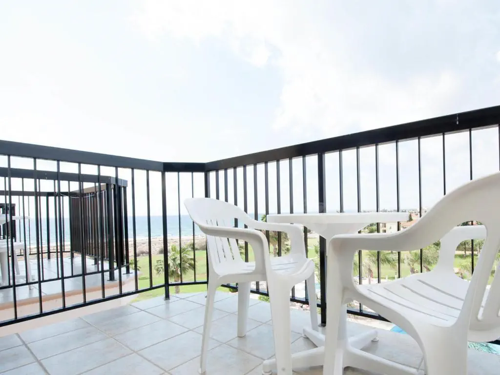 HOTEL: Nelia Sea Breeze