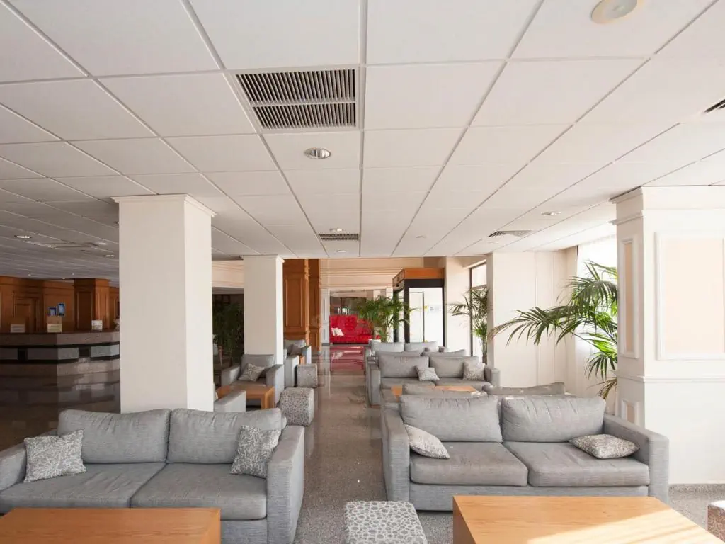 HOTEL: Nelia Sea Breeze