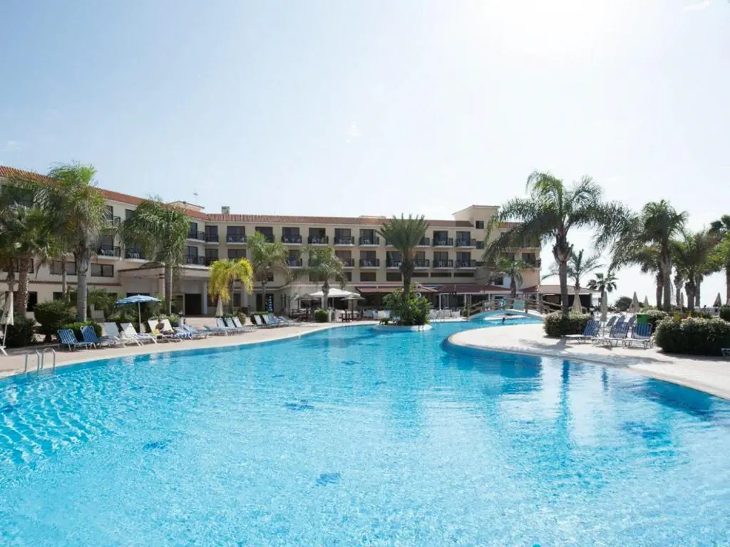 HOTEL: Nelia Sea Breeze