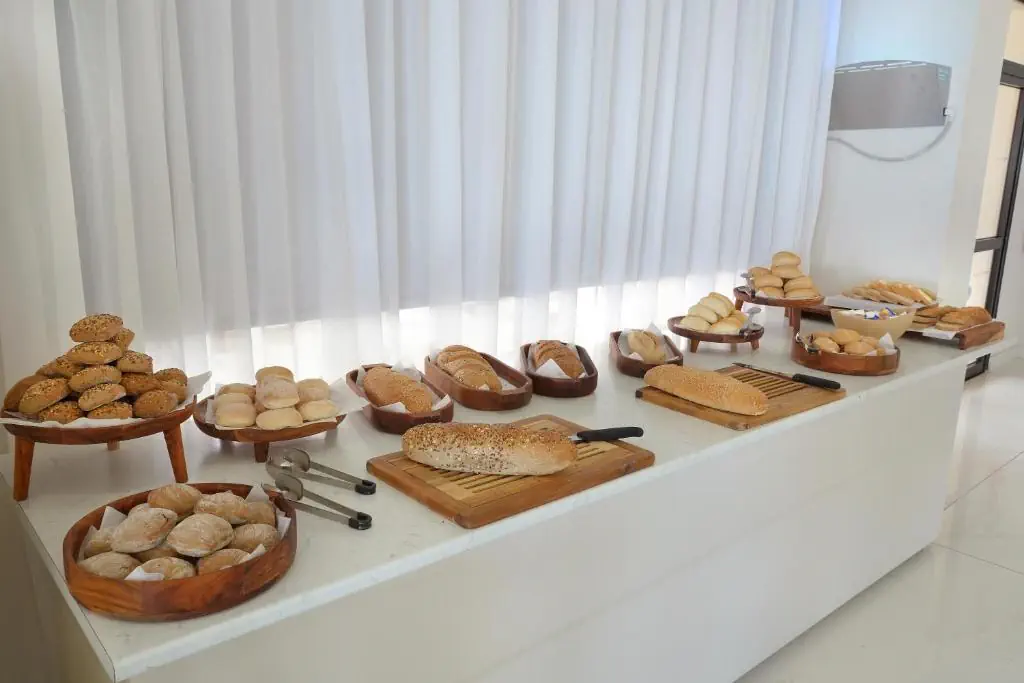 HOTEL: Nelia Sea Breeze