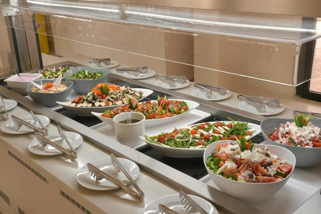 HOTEL: Nelia Sea Breeze