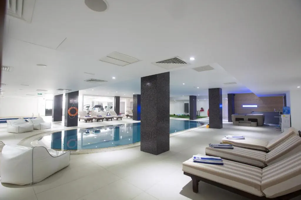 HOTEL: Nelia Sea Breeze