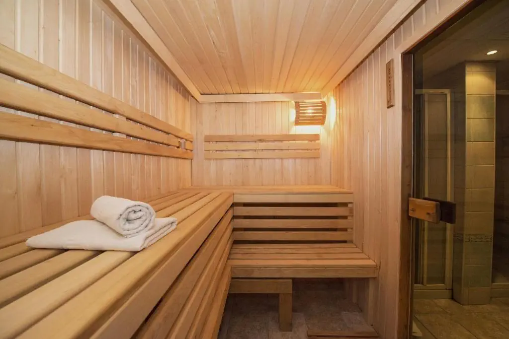 HOTEL: Nelia Sea Breeze