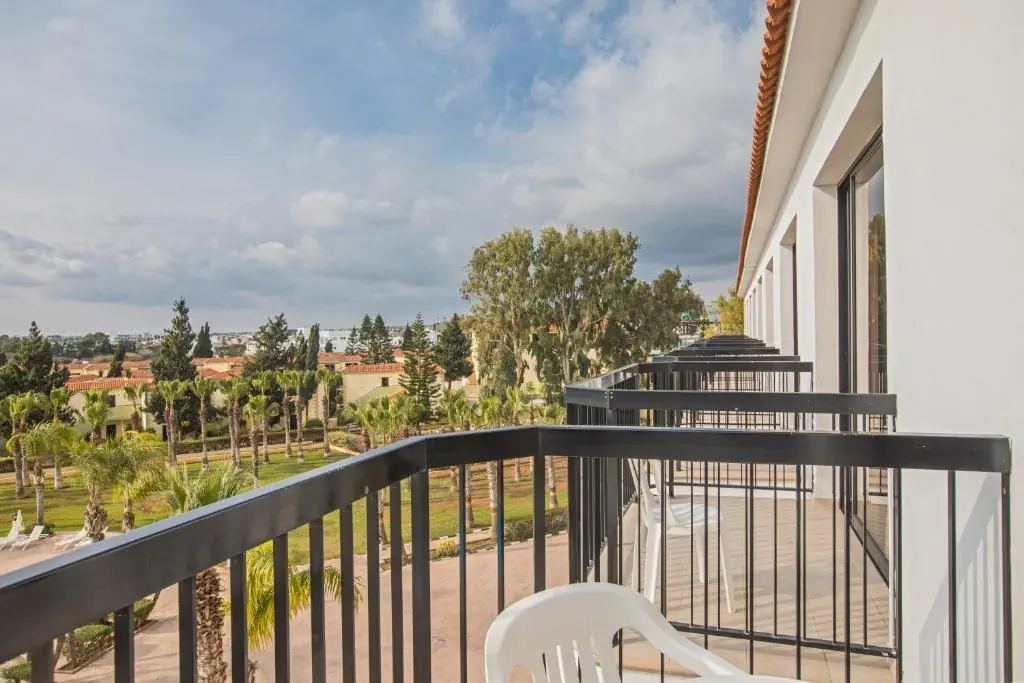 HOTEL: Nelia Sea Breeze