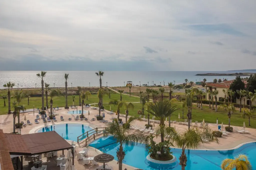 HOTEL: Nelia Sea Breeze