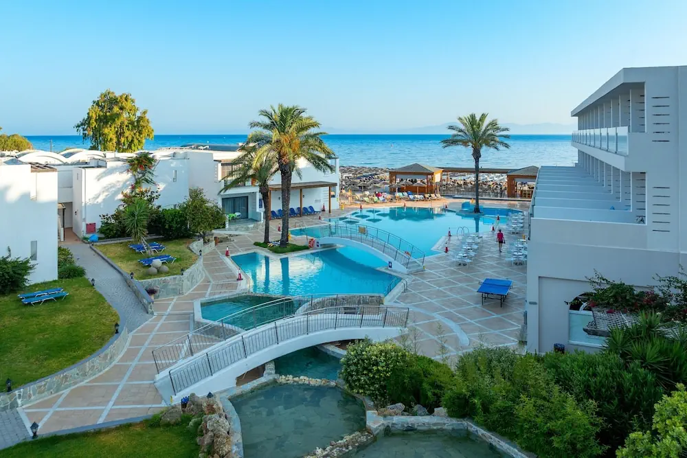 Avra Beach Resort Hotel & Bungalows - Al