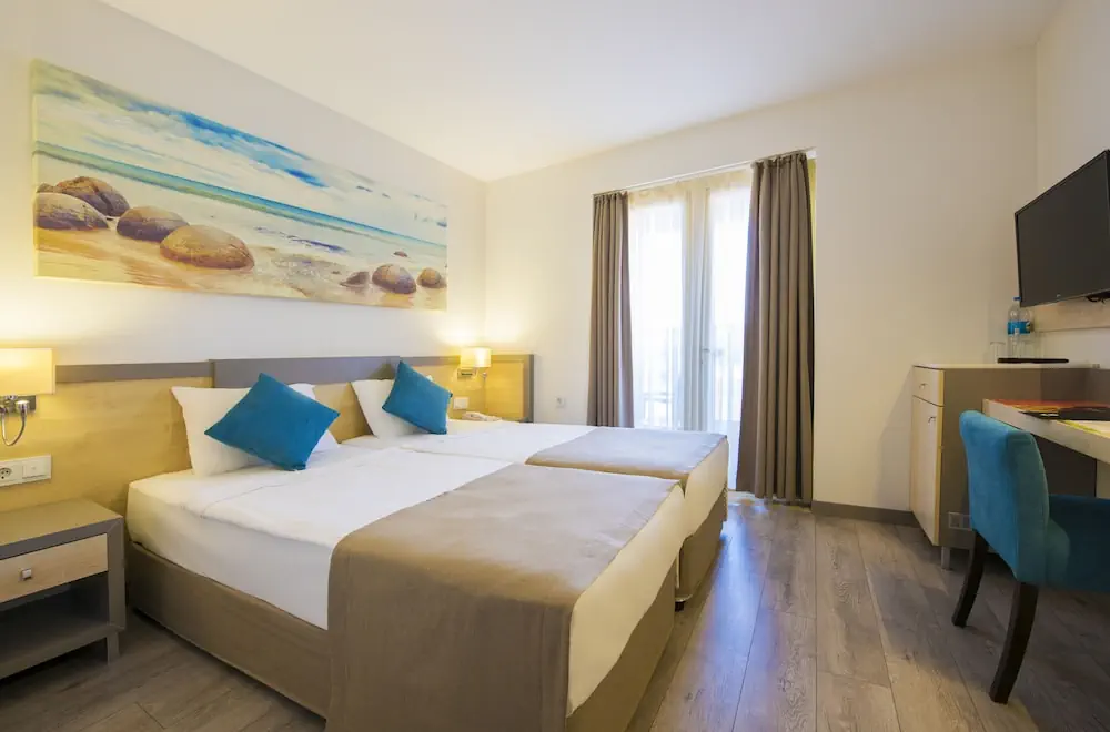 HOTEL: AQI Pegasos Club