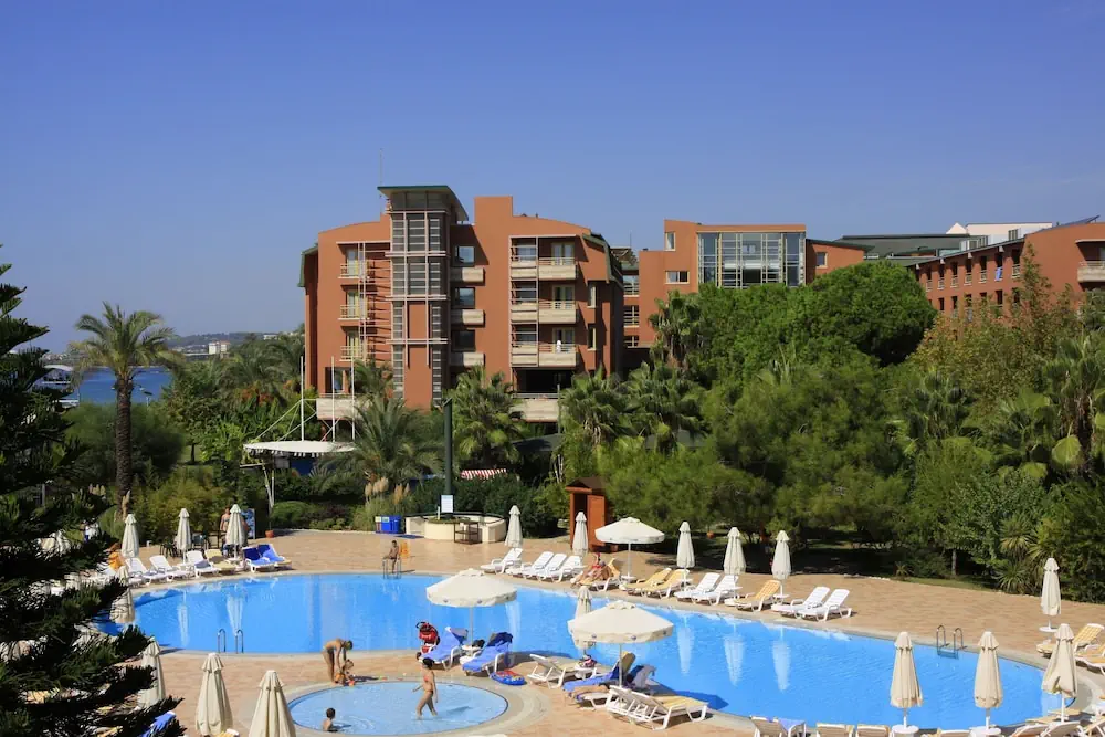 HOTEL: AQI Pegasos Club